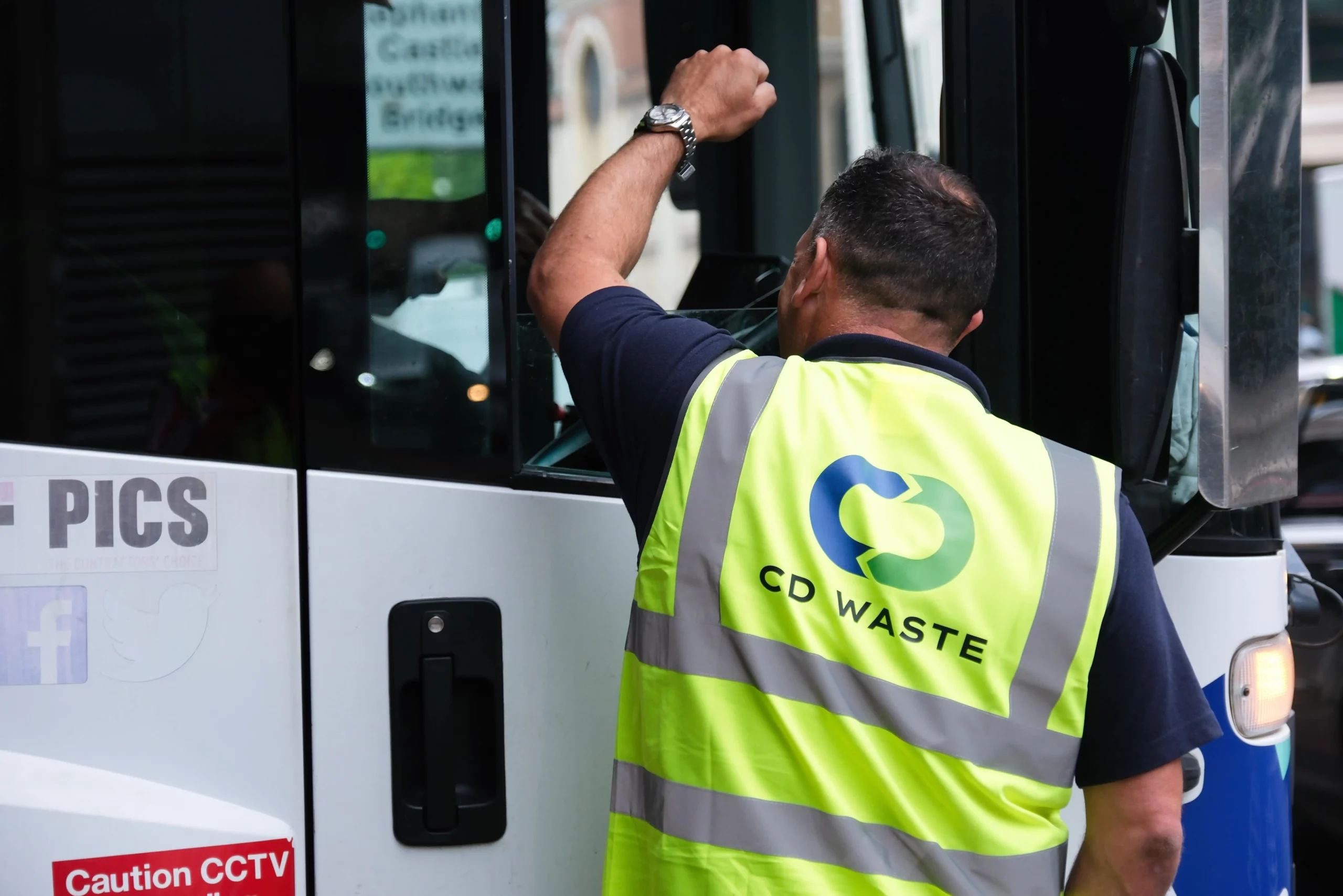 As London’s trusted waste management, CD Waste has the experience in navigating new food waste regulations.